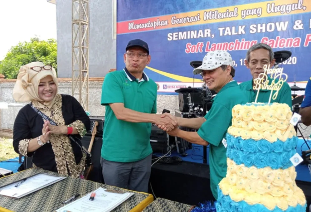 IKA UA Merayakan Ulang Tahun Yang Pertama