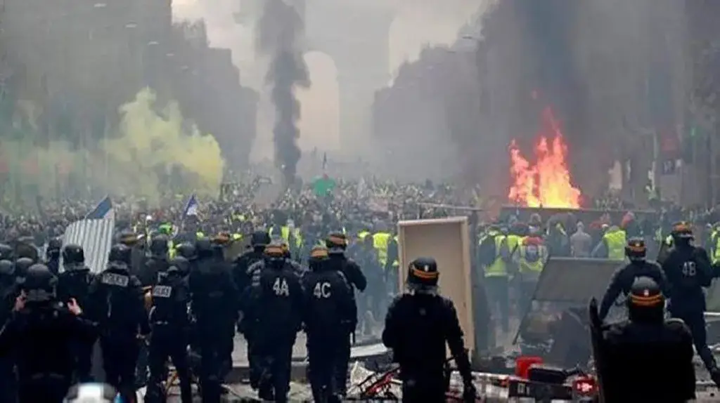 Update Demo Prancis 2026: Puluhan Ribu Massa Kepung Paris Hari Ini